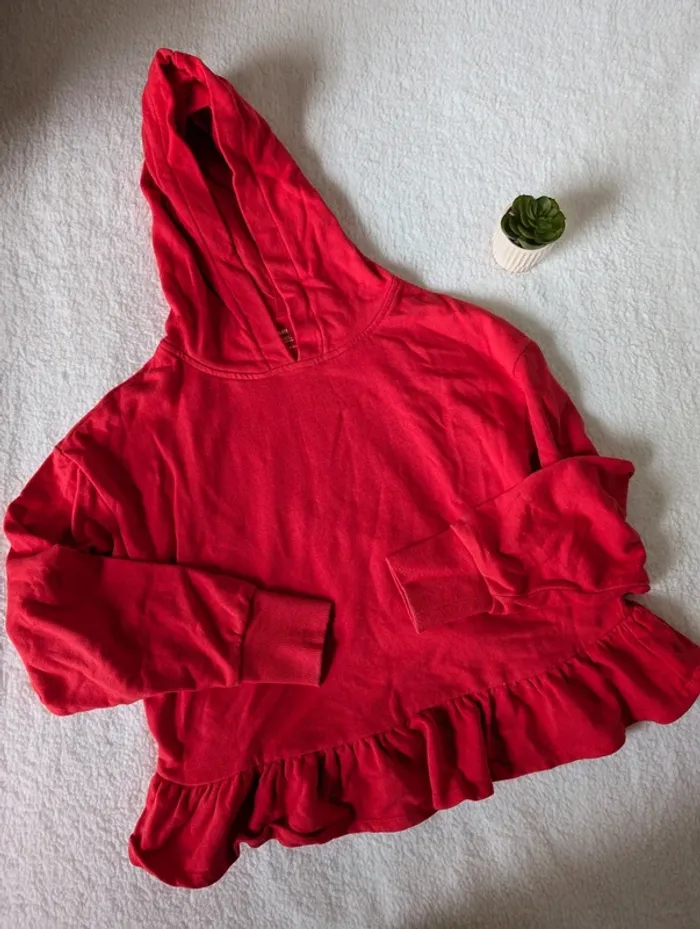 🌹 Sweat rouge bas volanté Kiabi – 36/S - photo numéro 2