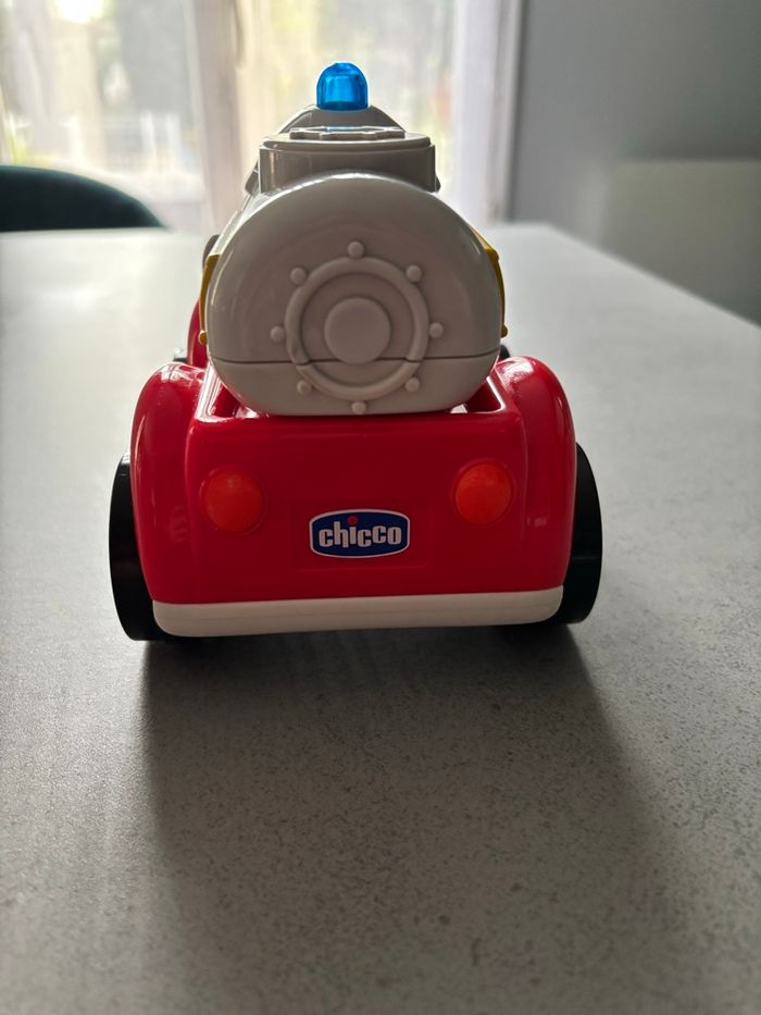 Camion de pompier - photo numéro 4