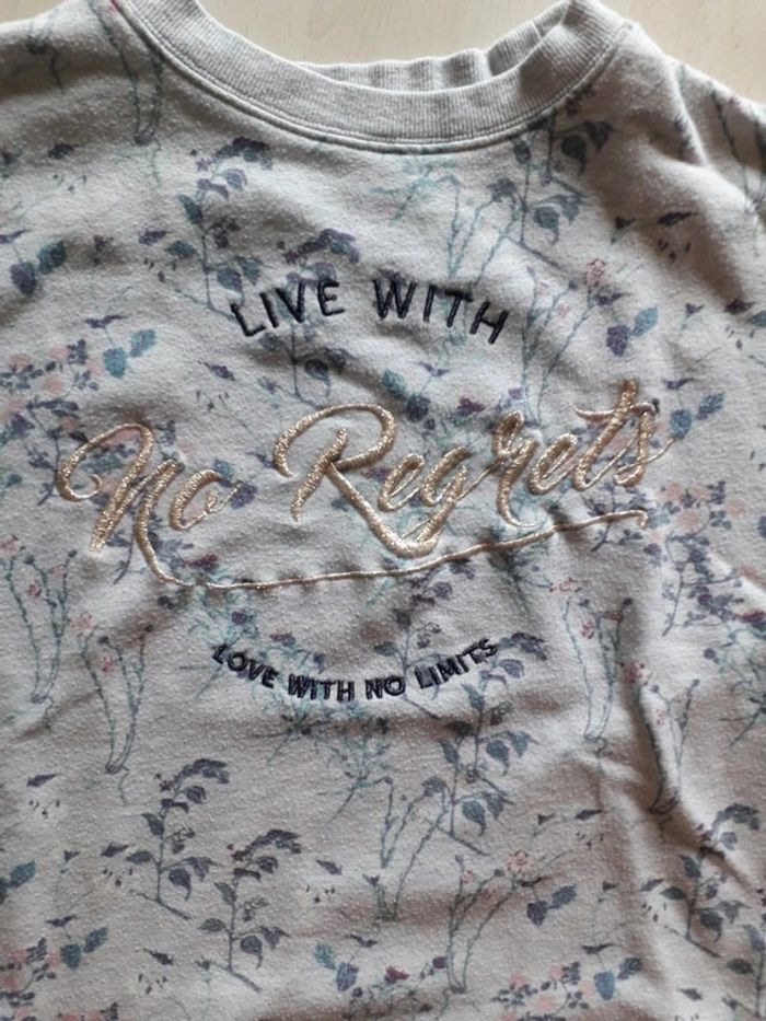 Sweat fleuri - photo numéro 2