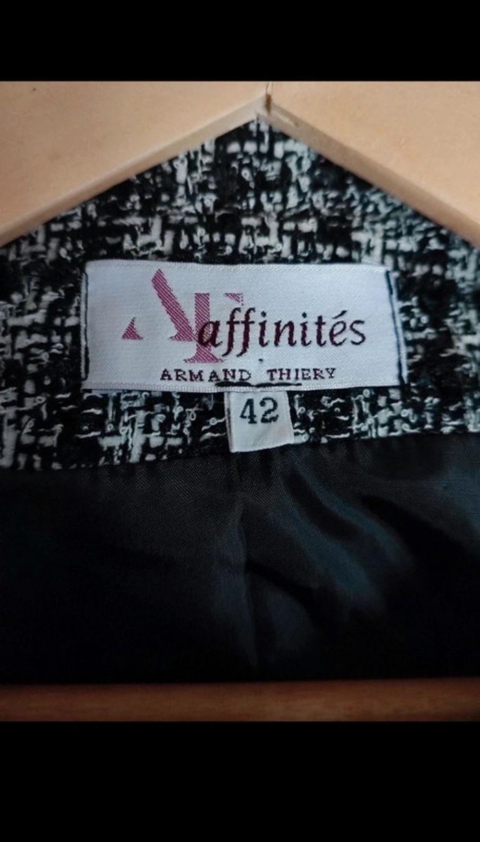 Veste tweed noire et blanche Affinités par Armand Thiery - photo numéro 4