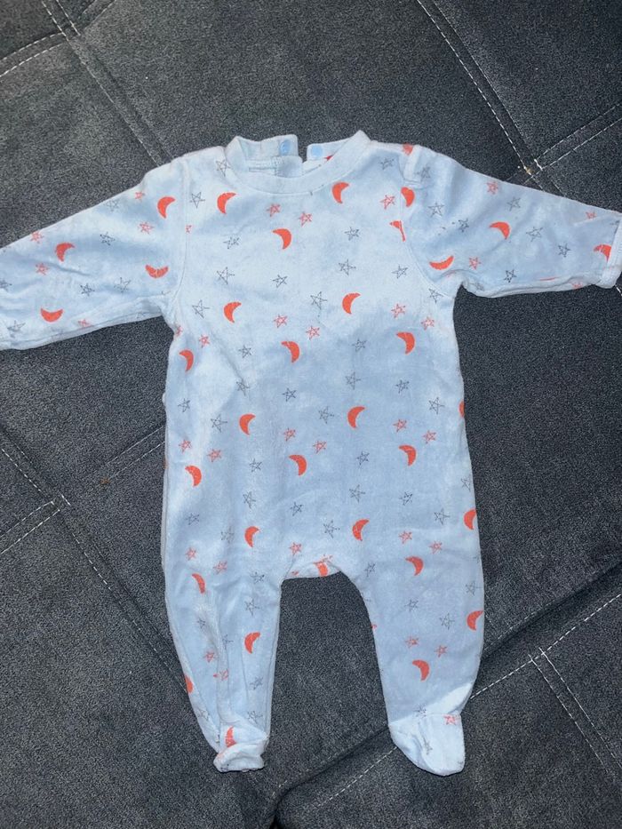 Lot de 9 pyjamas - photo numéro 2