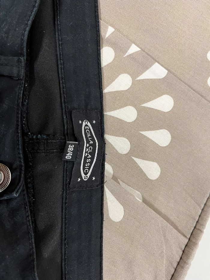 Pantalon noir - photo numéro 3