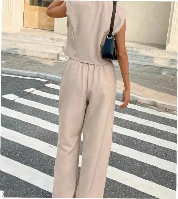 Ensemble S Beige Coordonné Blazer sans Manches - Pantalon Large Neuf Jamais Porté - photo numéro 2
