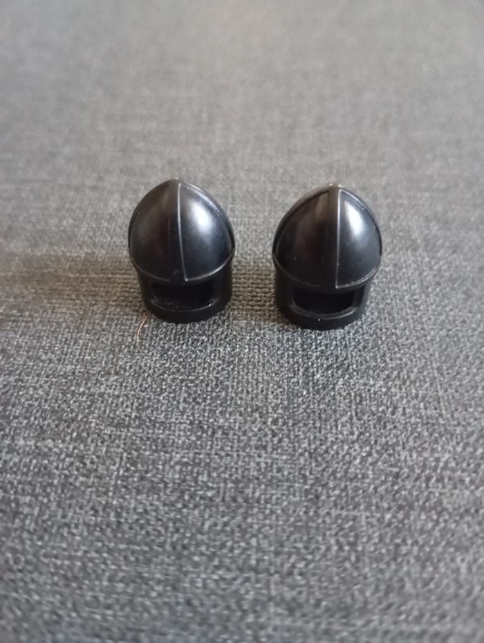 Minifigure, headgear helmet castel with chin guard