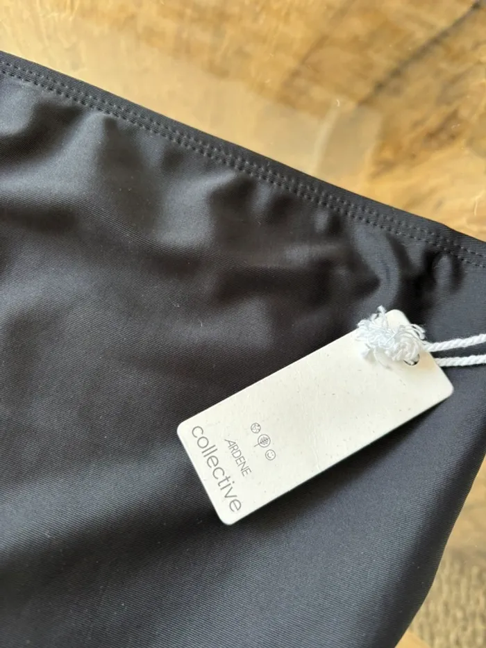 Haut de maillot de bain bandeau noir femme - photo numéro 3