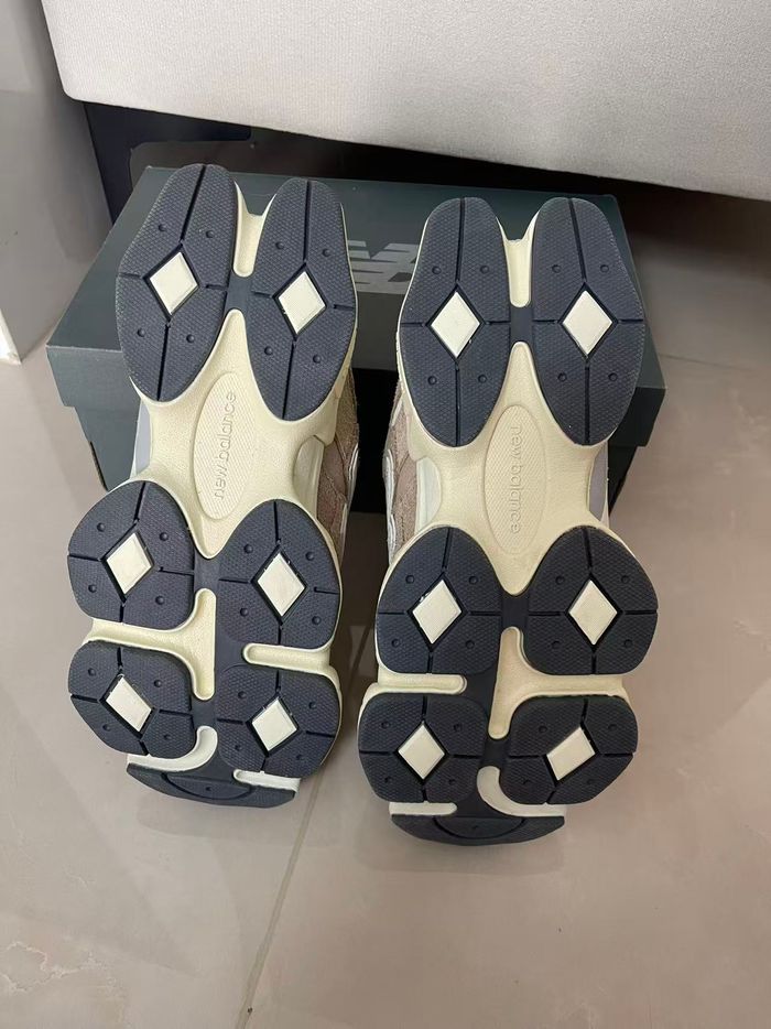 New Balance 9060 Kaki 40 - photo numéro 5