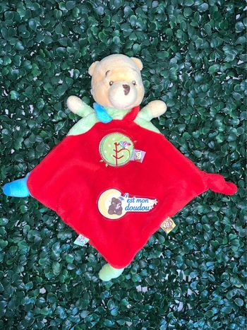 DY56 doudou winnie l’ourson Disney