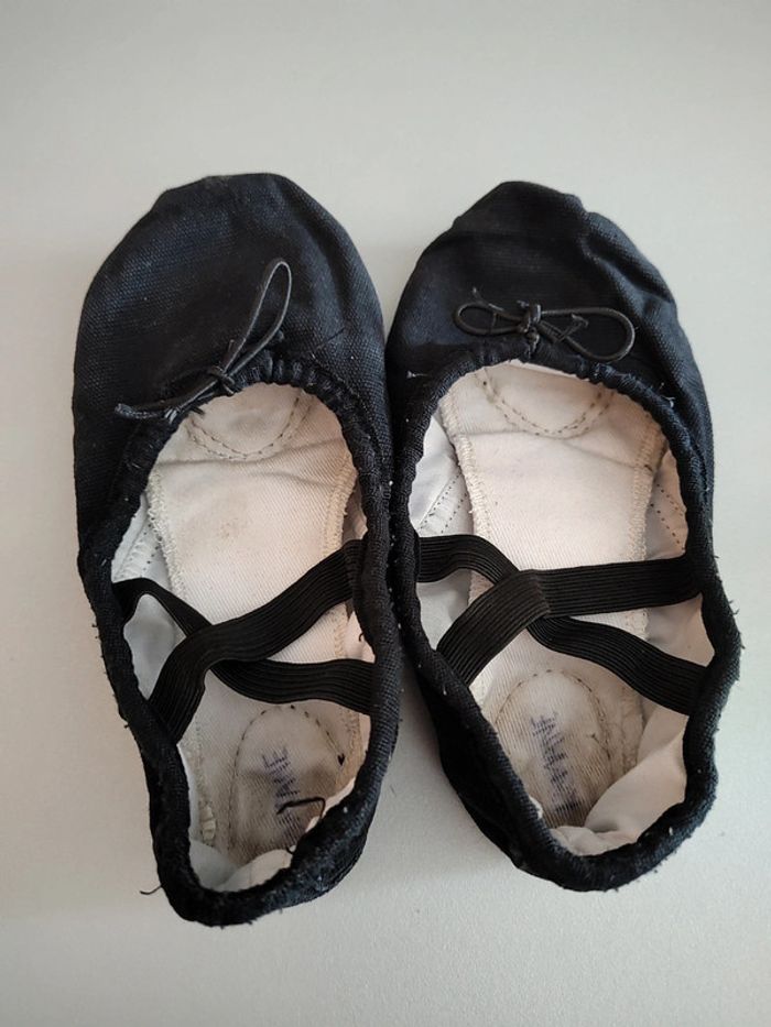 Ballerines de danse noires P.30 - photo numéro 2