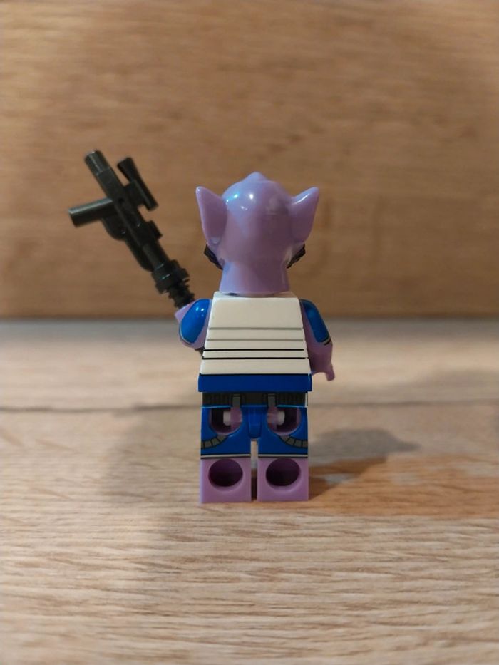 Figurine type lego Custom Zeb Orrelios Mandalorian star wars - photo numéro 3