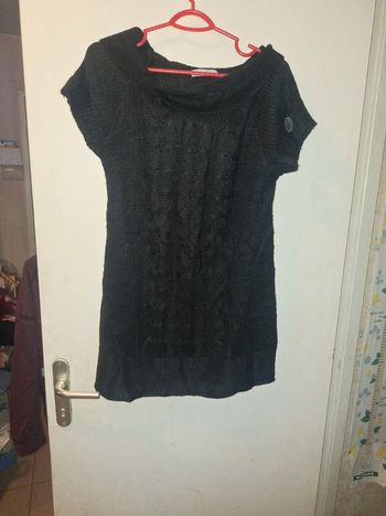 Pull sans manches taille 3