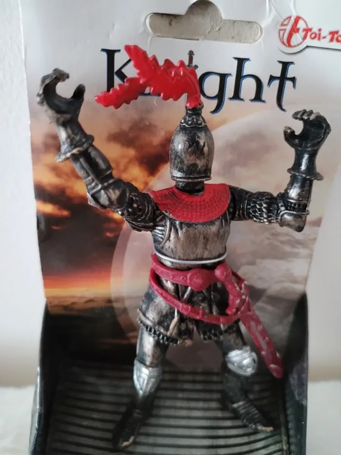 Lot 3 figurines chevaliers – Neuf - photo numéro 3