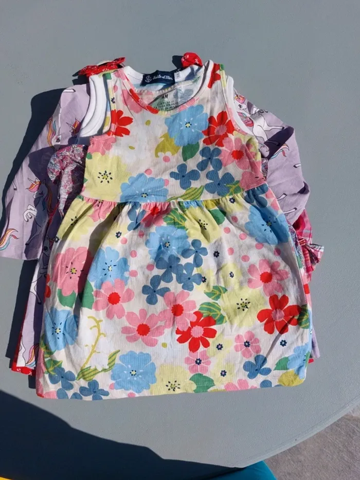 Lot mi saison été 2 ans robes chemisiers - photo numéro 6