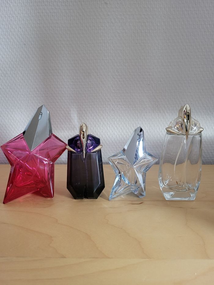 Lot de flacons de parfum vides Thierry Mugler