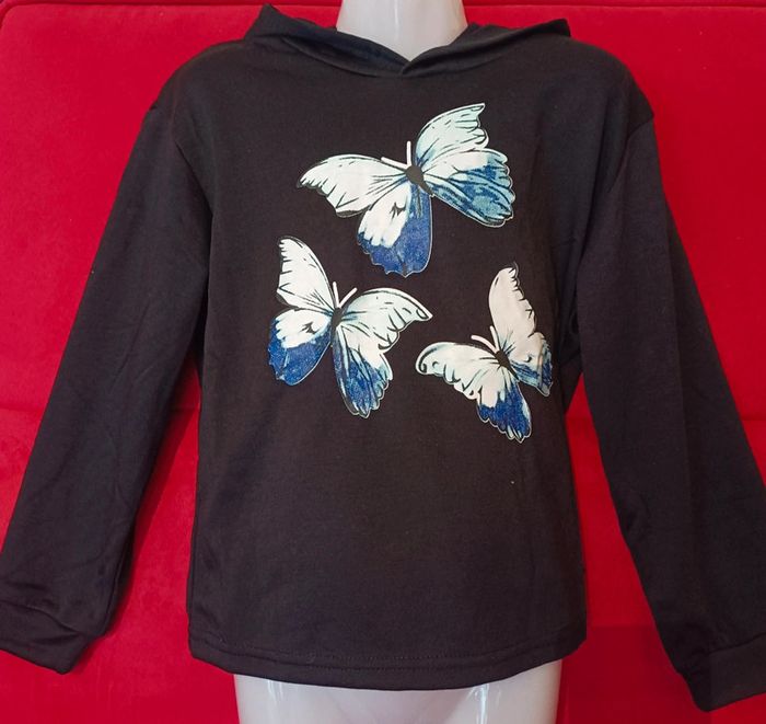 Sweat 8 ans neuf