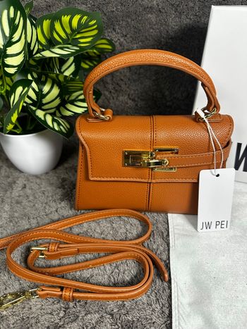 Sac jw pei neuf marron taille petite authentique avec facture à l’appuie 