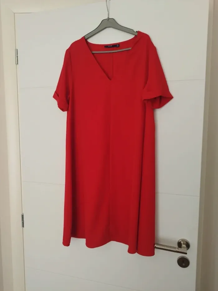 Robe rouge fluide évasée "Kiabi" - Talle 36