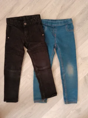 Lot de 2 pantalons 5 ans