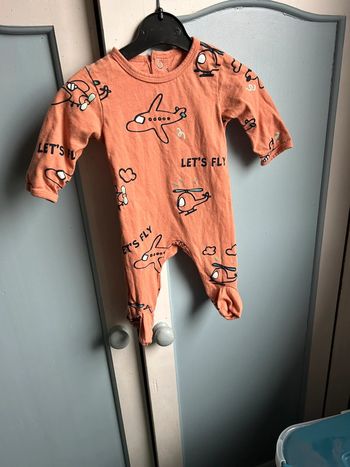 Pyjama fin corail kiabi avion, 1 mois