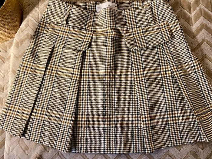 Jupe Zara taille 10 ans - photo numéro 2