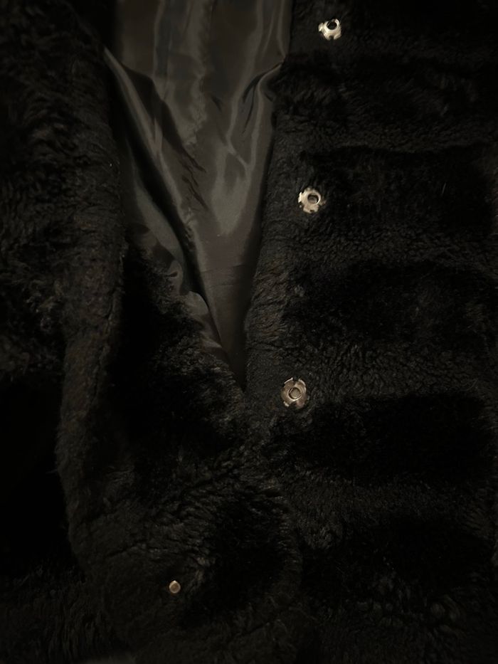 Manteau en fausse fourrure - photo numéro 7