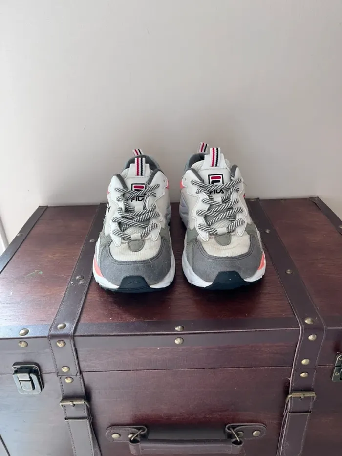 Baskets Fila 36 - photo numéro 2