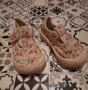 🎀 chaussure taille 25 🎀