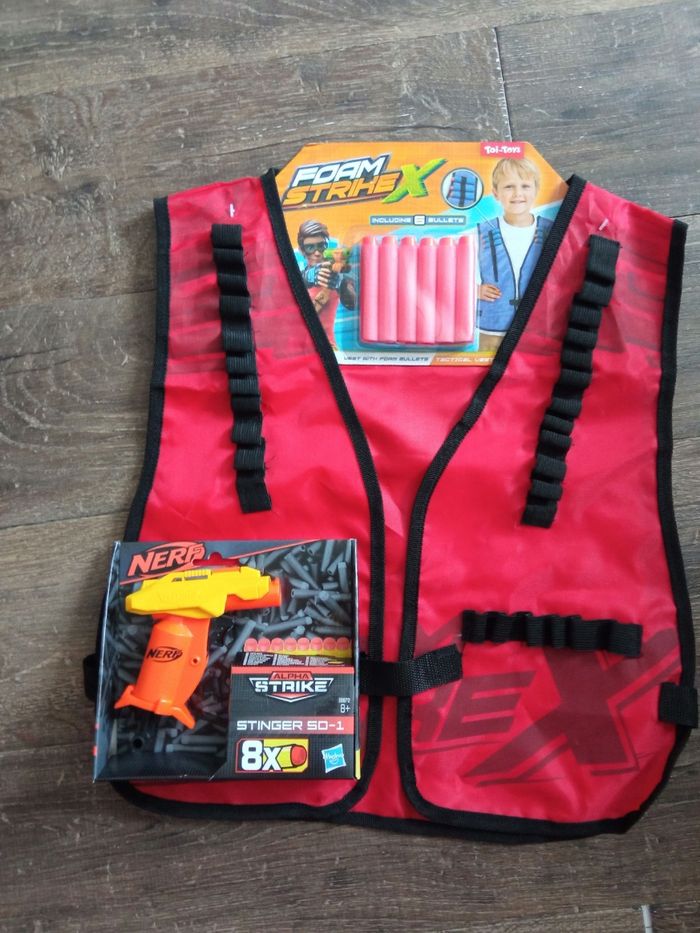 Pistolet Nerf avec veste