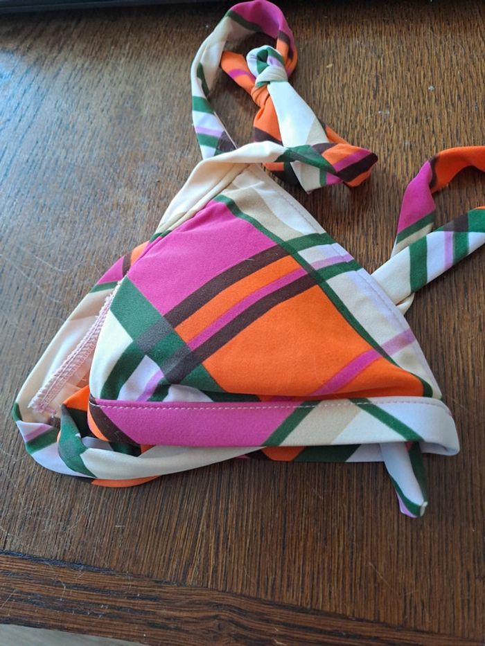 Joli haut maillot de bain look 70's - photo numéro 5