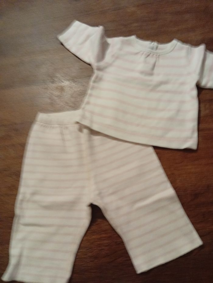 Ensemble petit bateau taille 6 mois