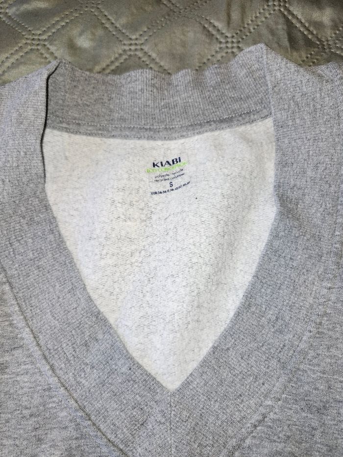 Sweat col v - photo numéro 2