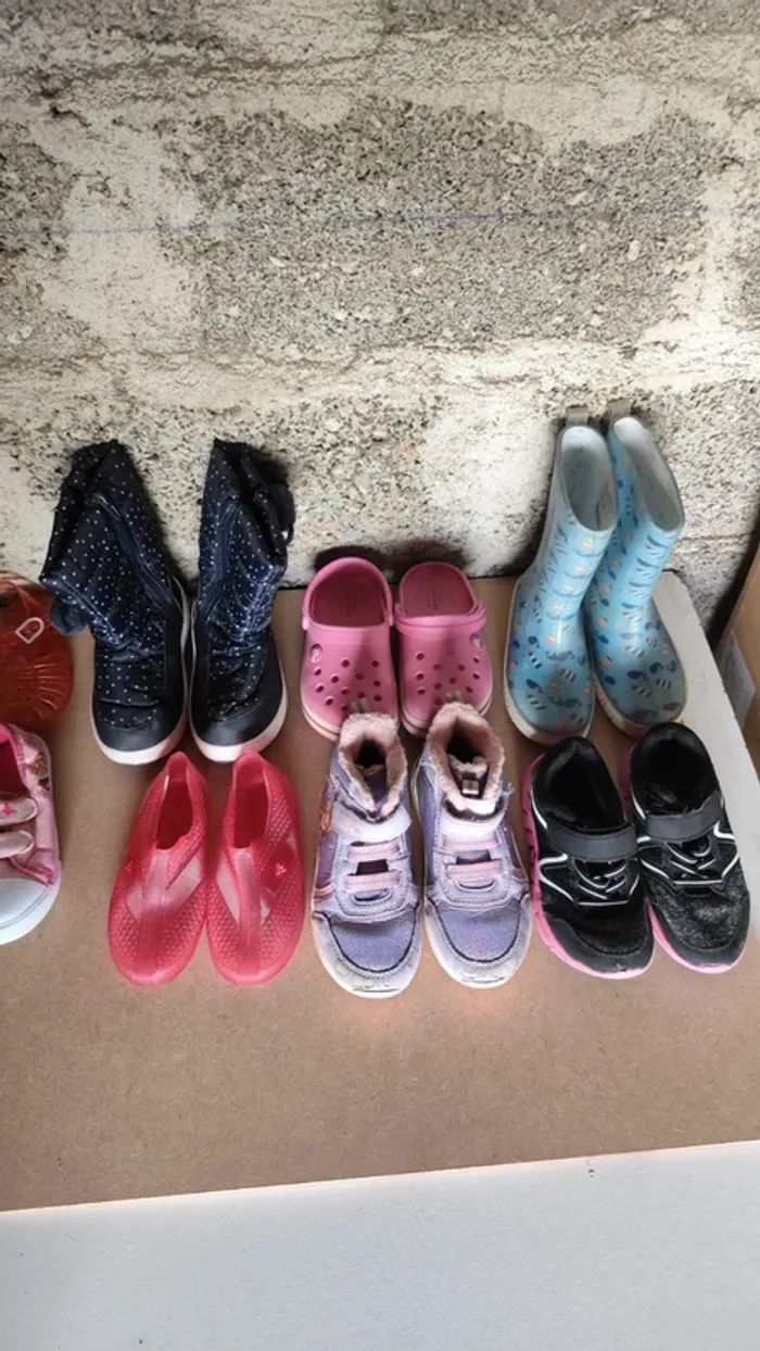 Lots de chaussures et chaussons - photo numéro 5