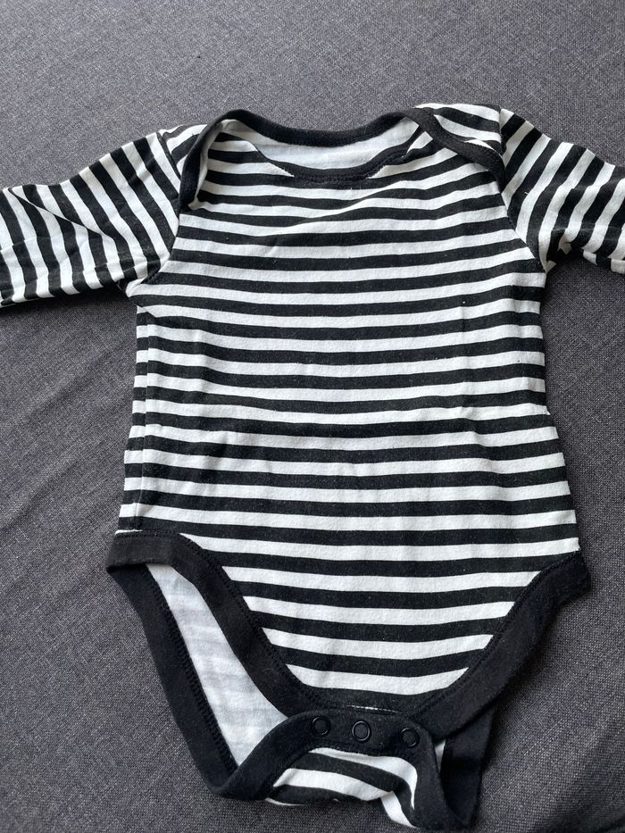 Bodies 12 mois - photo numéro 3