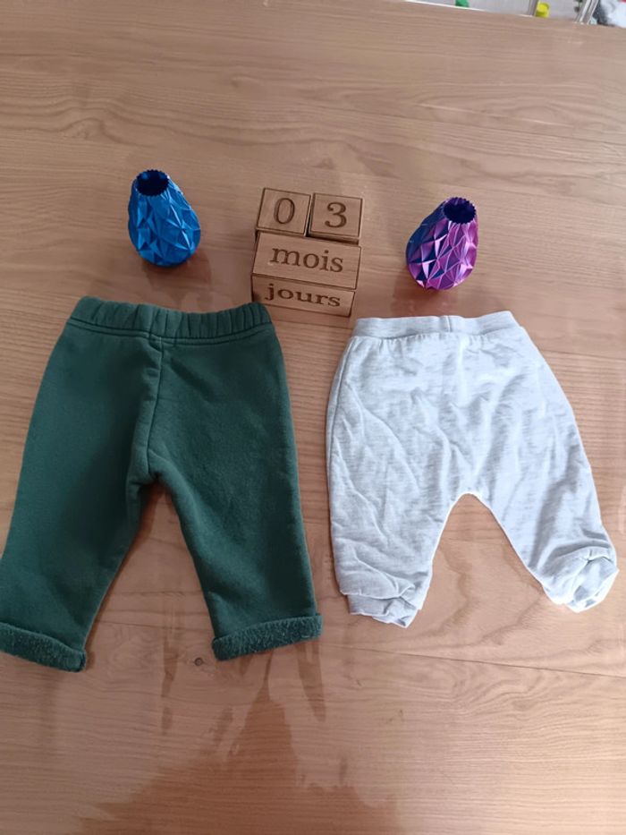 2 pantalons 3 mois - photo numéro 4