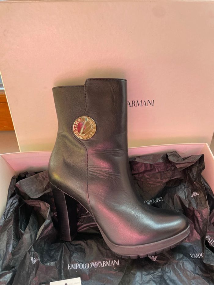 Emporio Armani Bottines noire taille 39 - photo numéro 5