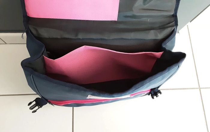 Cartable école 1 an - photo numéro 5