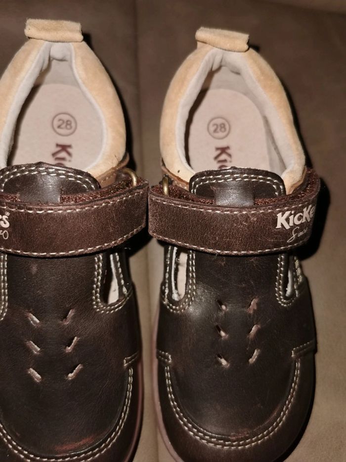 Chaussures Kickers Taille 28 neuves - photo numéro 4