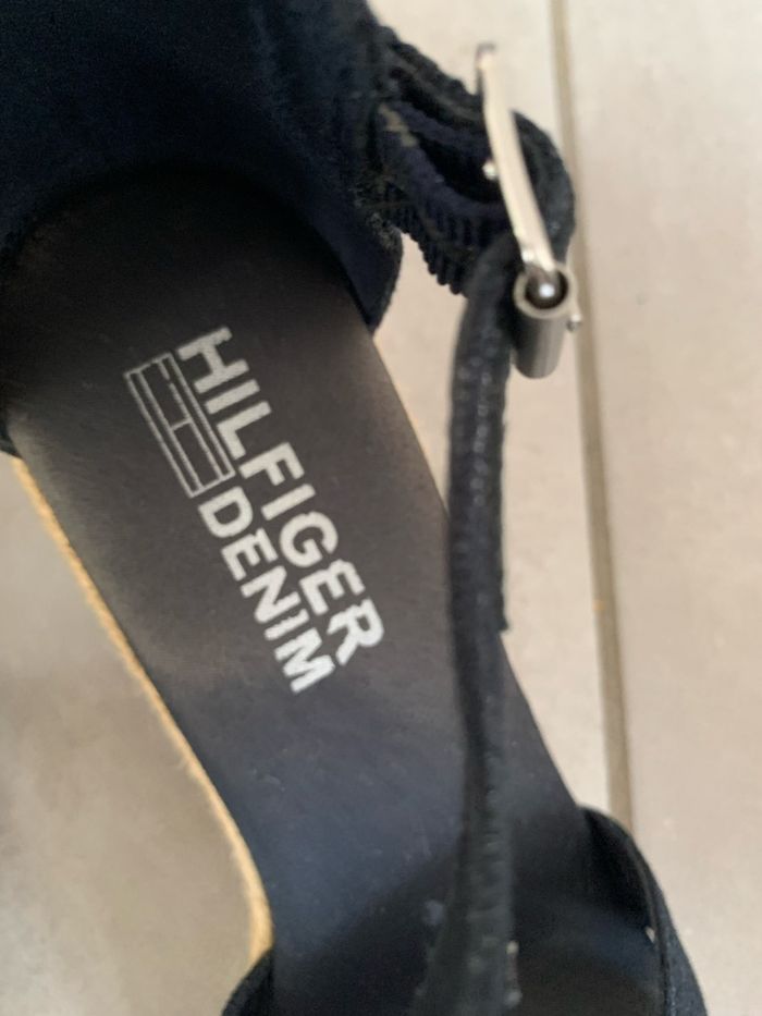 Jolies chaussures compensées Tommy Hilfiger taille 37 - photo numéro 3