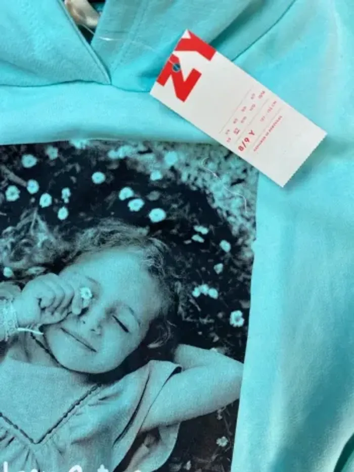 Sweat fille - capuche - neuf - Zippy - Taille 8 ans - photo numéro 2