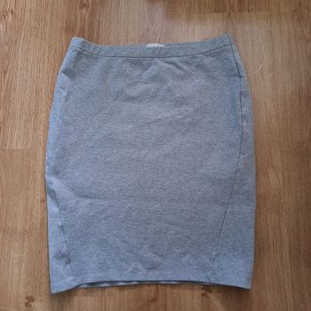 Jupe grise taille 40