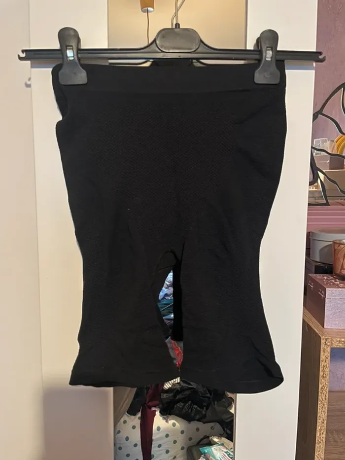 Short anti cellulite