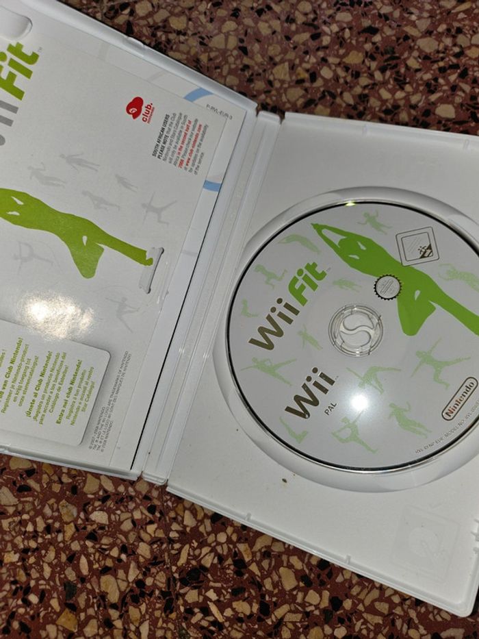 Jeu wii fit - photo numéro 2