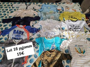 Lot 16 pyjamas 6 mois