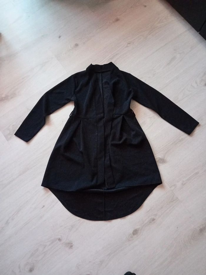 Robe avec sa ceinture et sa veste - photo numéro 3
