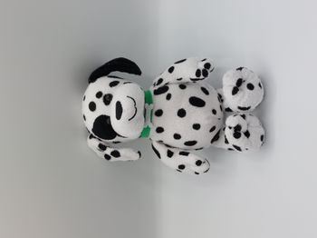 Peluche doudou chien dalmatien KINDER FERRERO noir blanc collier vert os 24 cm