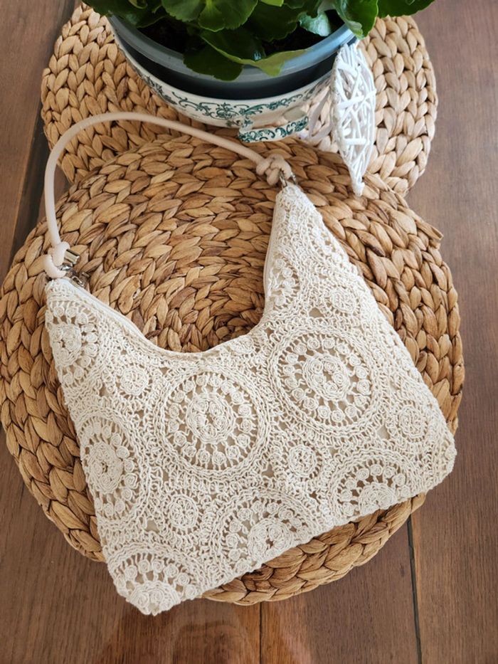 Sac à main beige/crème crochet