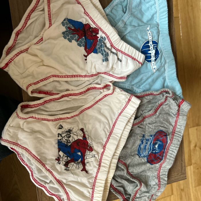 Lot 4 slips 10/12 ans Spiderman