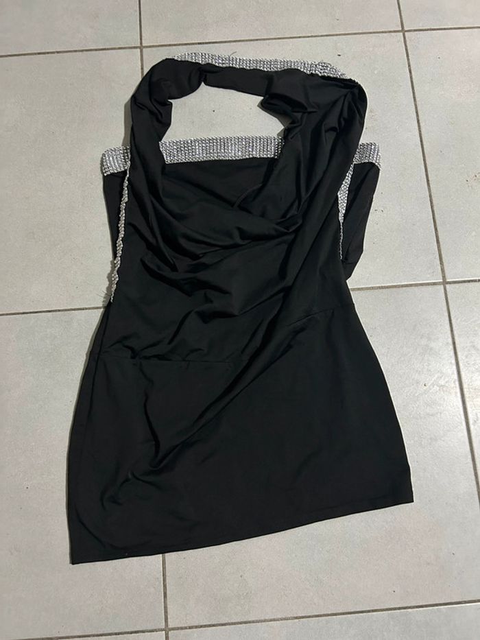 Robe noir