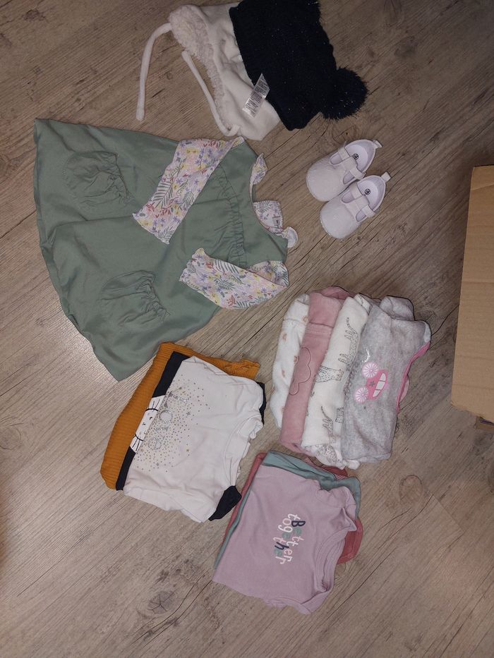 Lots vêtements 3 mois