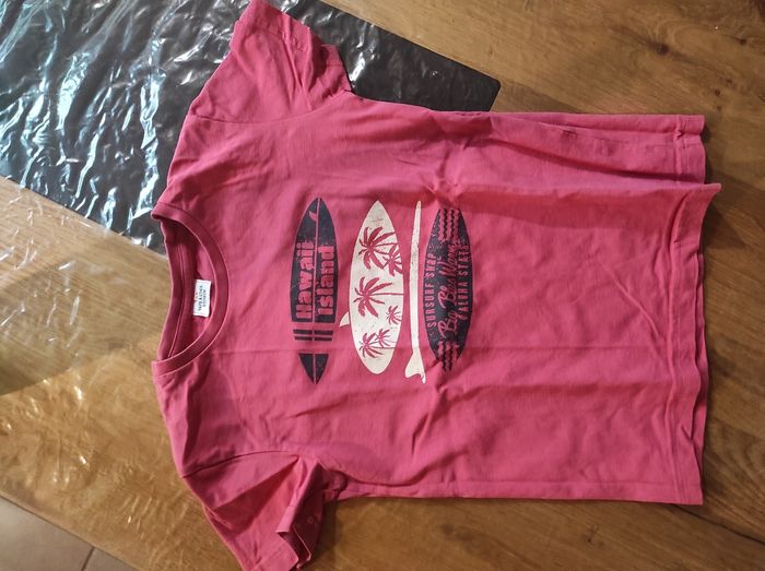 Tee shirt
