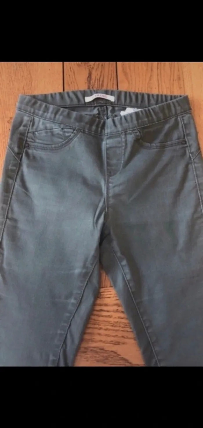 Pantalon - photo numéro 2